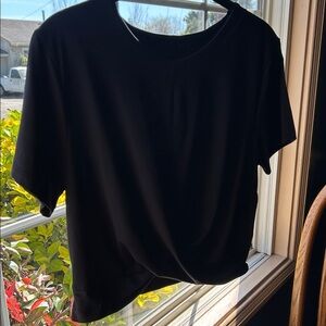 Under Armour Women's Black Crop Top